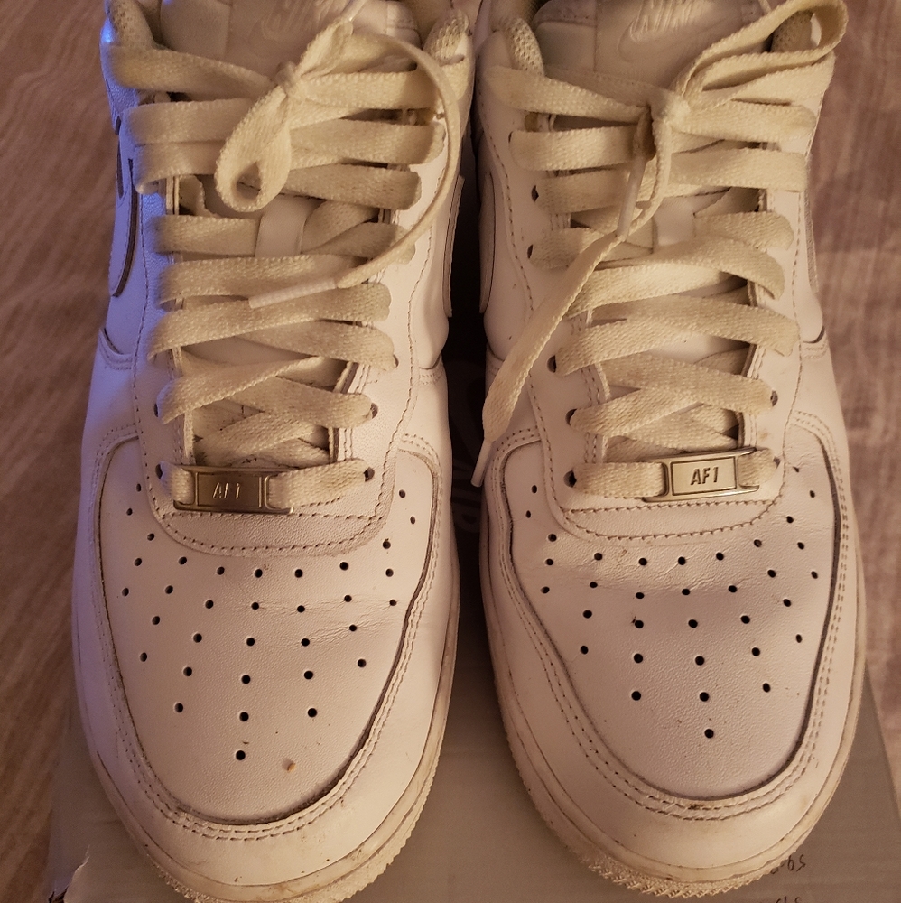 Air force 1 sneakers